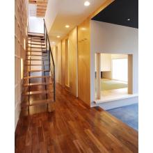 床 壁 天井に 多彩に使えるリフォーム リノベ ション用無垢建材シリーズ カンタン施工 既存の床にそのまま貼れる省施工化にも対応した無垢6mm厚の フローリング 直張り仕様の薄型フロアー 上質感溢れる無垢材にもかかわらずお求めやすい価格帯で高いコスパを実現