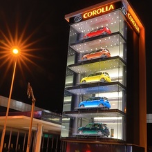 自動車ディーラー様ショールーム向け 立体車両展示装置atd 日進機工 Powered By イプロス