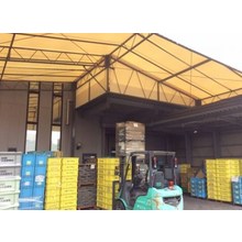 店舗向けのテント屋根 ビニール屋根の設置費用について解説 ビニールカーテン Com イプロス都市まちづくり