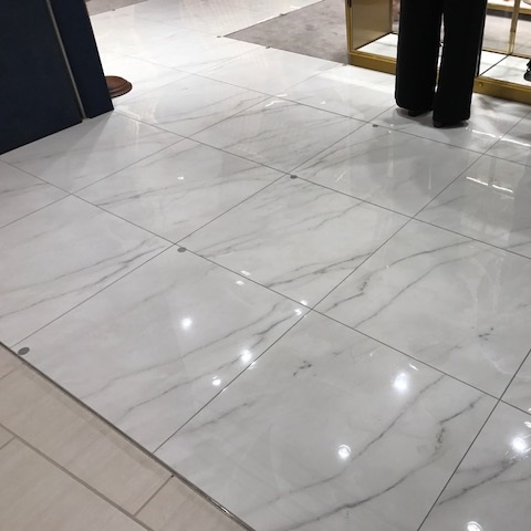 施工事例4 セラミックタイル 人工大理石タイル カンブリアン 丸喜 Powered By イプロス