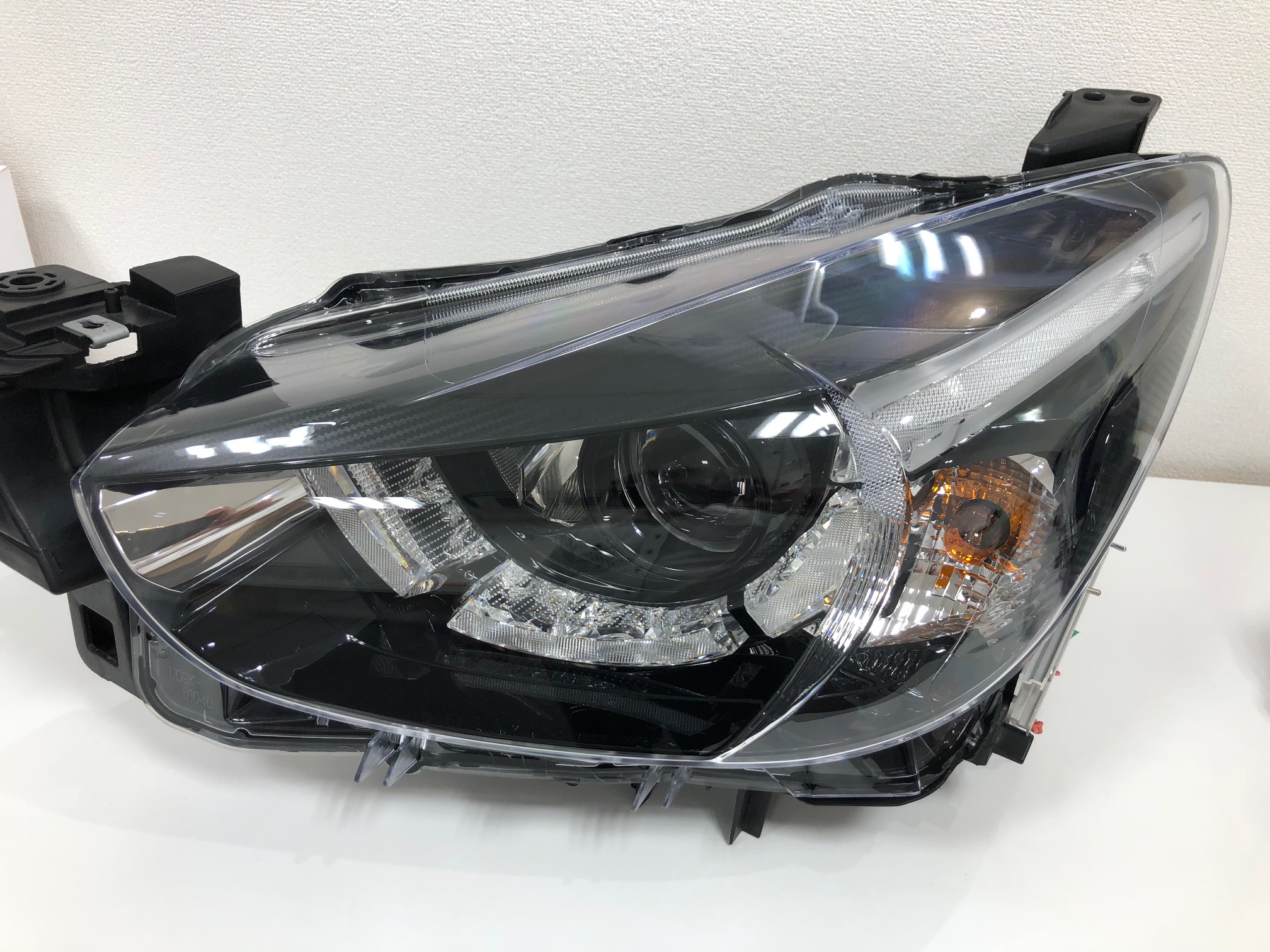 自動車ヘッドランプ交換 – ヘッドライトバルブ交換 自分で – UWROM