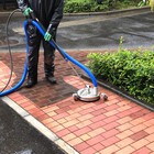 インターロッキングの復元洗浄が可能!【温水高圧吸引一体型洗浄機】 製品画像