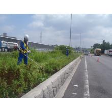 草刈りの石跳ね事故防止 刈払機アタッチメント スーパーカルマー アイデック Powered By イプロス